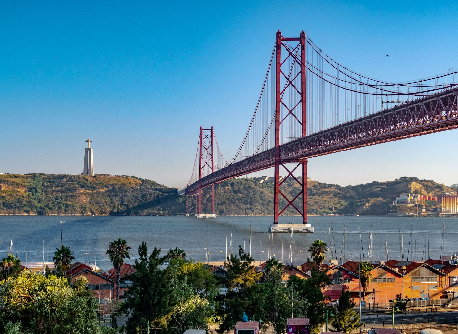 	Lisbon to Porto: A Week Through Portugal's Two Great Cities and the Douro